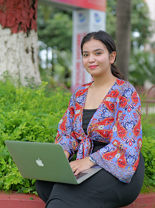 Sarah Parveen portrait